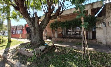 VENTA CASA 3 AMB A REFACCIONAR EZPELETA