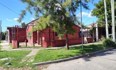 VENTA CASA 3 AMB A REFACCIONAR EZPELETA
