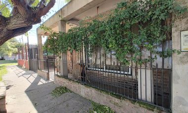 VENTA CASA 3 AMB A REFACCIONAR EZPELETA