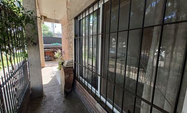 VENTA CASA 3 AMB A REFACCIONAR EZPELETA