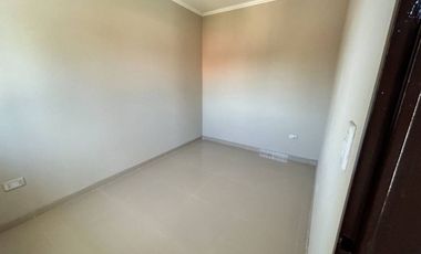 VENTA BLOQUE CASA CON 2 DEPTO 3 AMB C/U QUILMES O