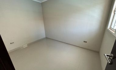 VENTA BLOQUE CASA CON 2 DEPTO 3 AMB C/U QUILMES O