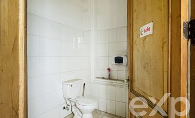 Casa en Arriendo en Moneda entre Cienfuegos y Barroso