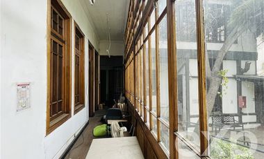 Casa en Arriendo en Moneda entre Cienfuegos y Barroso