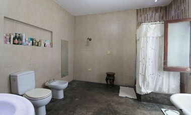 VENTA Casa Quinta - Bosques, Fcio Varela - Pileta