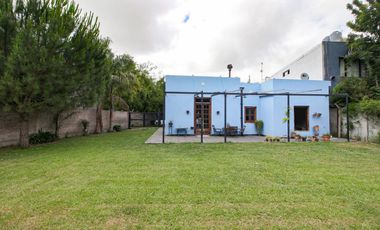 VENTA Casa Quinta - Bosques, Fcio Varela - Pileta