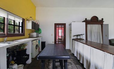 VENTA Casa Quinta - Bosques, Fcio Varela - Pileta