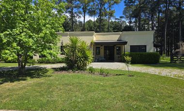 Venta Casa 6 ambientes en Exaltacion de la Cruz