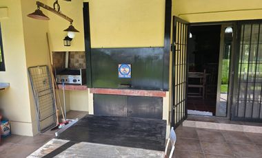 Venta Casa 6 ambientes en Exaltacion de la Cruz