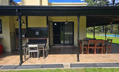Venta Casa 6 ambientes en Exaltacion de la Cruz