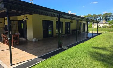 Venta Casa 6 ambientes en Exaltacion de la Cruz