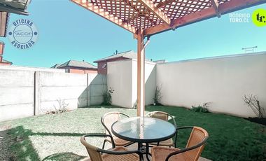 Casa en Venta en Villa Tres Vientos, Los Ángeles