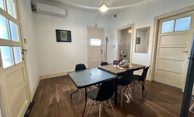 CASA VENTA QUILMES 3 AMBIENTES BALCON Y  JARDIN