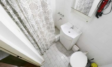 SE VENDE PH 2 AMB EN BALVANERA, EN PLANTA BAJA!