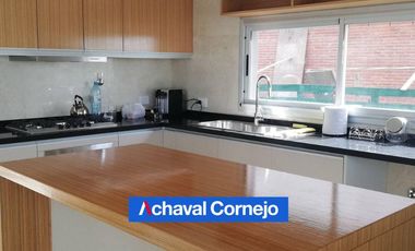 Venta | Casa 4 dormitorios y pielta. Orientacion Norte en Vistas, Puertos