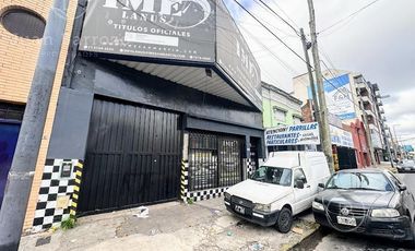 Venta Depósito sobre Av. H Yrigoyen. Zonificación S1R1. Remedios de Escalada.