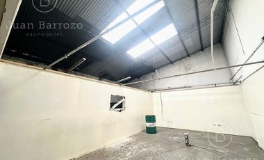 Venta Depósito sobre Av. H Yrigoyen. Zonificación S1R1. Remedios de Escalada.