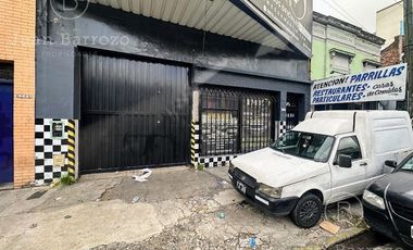 Venta Depósito sobre Av. H Yrigoyen. Zonificación S1R1. Remedios de Escalada.