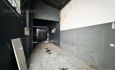 Venta Depósito sobre Av. H Yrigoyen. Zonificación S1R1. Remedios de Escalada.
