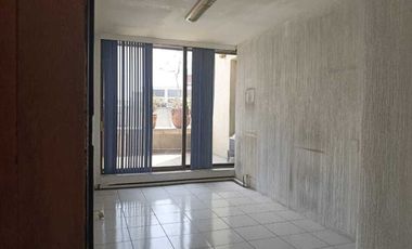 Excelente Local Comercial de 216M2