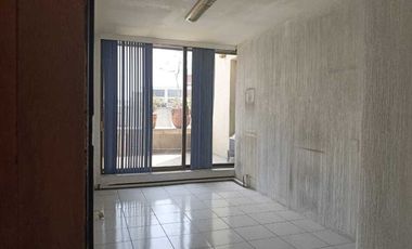 RENTA DE Excelente Local Comercial de 216M2