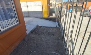 SE ARRIENDA CASA NUEVA 3 HABITACIONES 1 BAÑO AMPLIO PATIO