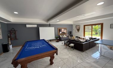 HERMOSA CASA EN PARCELA EN MEJOR CONDOMINIO DE BATUCO