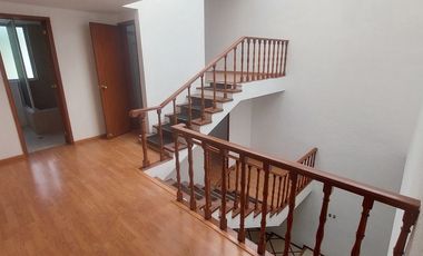 Casa en RENTA en Santa Cruz Del Monte