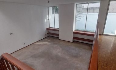 Casa en RENTA en Santa Cruz Del Monte