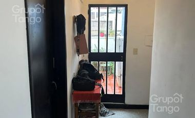 Venta Departamento Villa Urquiza Dos Ambientes Terraza
