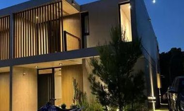 Casa en venta - 3 Dormitorios 3 Baños - Cochera - Pinamar
