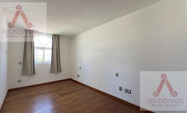 RESIDENCIA RENTA O VENTA METEPEC 4 RECAMARAS