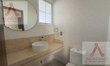 RESIDENCIA RENTA O VENTA METEPEC 4 RECAMARAS