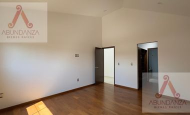 RESIDENCIA RENTA O VENTA METEPEC 4 RECAMARAS