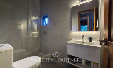 Espectacular casa con vista privilegiada a la laguna en «Reserva de Frutillar»