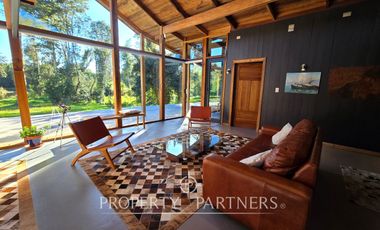 Espectacular casa con vista privilegiada a la laguna en «Reserva de Frutillar»