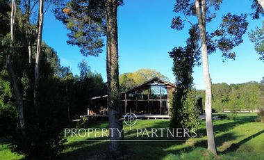 Espectacular casa con vista privilegiada a la laguna en «Reserva de Frutillar»