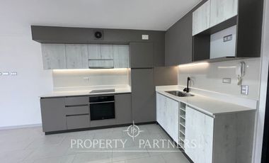 Se vende moderno y impecable departamento a pasos de Universidad Mayor