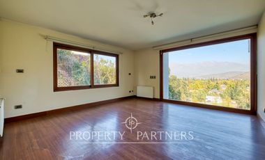 Maravillosa casa estilo mediterráneo a pasos del Colegio Everest