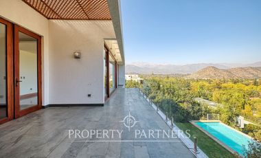Maravillosa casa estilo mediterráneo a pasos del Colegio Everest