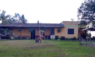Se vende finca en alto del mercado,marinilla
