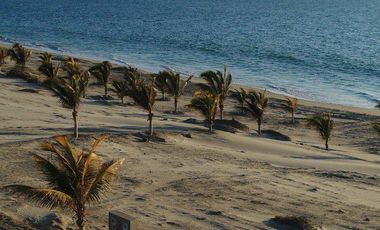 Se vende Lote en Playa el Ñuro con vista al mar