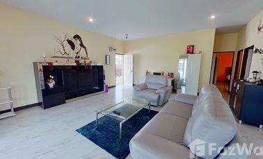 Nice private house with pool