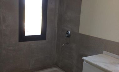 Casa en Venta en la Primavera Golf, Lujan