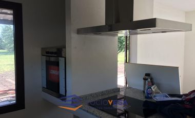 Casa en Venta en la Primavera Golf, Lujan