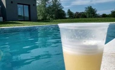 Casa en Venta en la Primavera Golf, Lujan