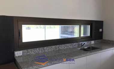 Casa en Venta en la Primavera Golf, Lujan