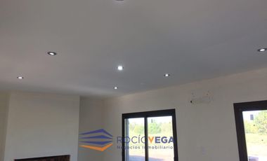 Casa en Venta en la Primavera Golf, Lujan