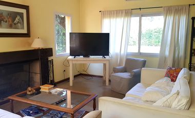 San Isidro Labrador | Venta | Casa de 3 dorm y dependencia