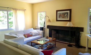 San Isidro Labrador | Venta | Casa de 3 dorm y dependencia